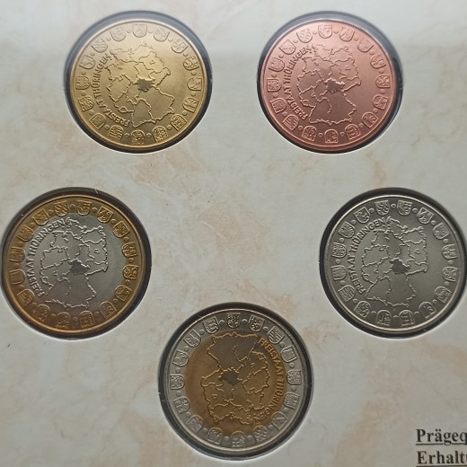Albumas su Vokietijos žemių medaliais.