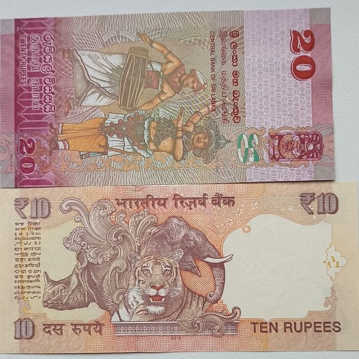 Banknotai. 2 vienetai. Banknotai. 2 vienetai.