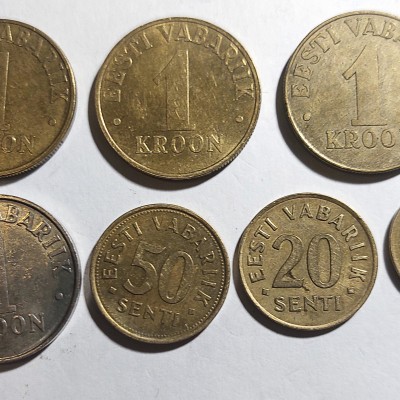 ESTIJOS SKIRTINGŲ LAIKOTARPIŲ MONETŲ LOTAS