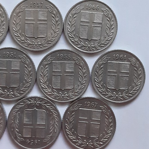 Islandija 13 monetų 25 eirės 1946-1964 KM#11 (B94)