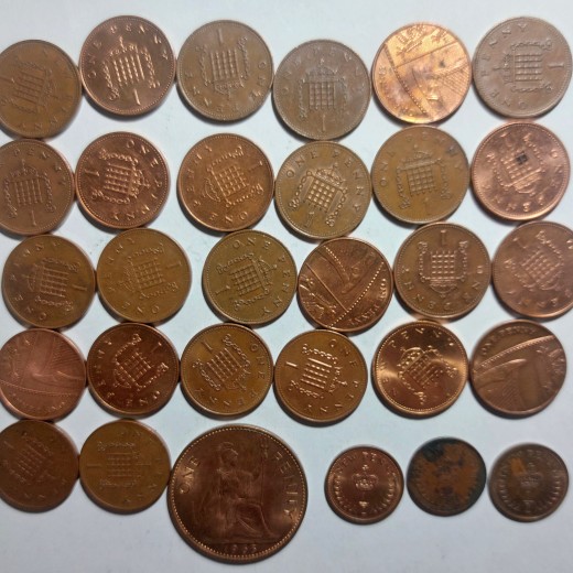 JUNGTINĖ KARALYSTĖ 1/2 N. PENSO ir 1 PENSO LOTAS 30 VNT. JUNGTINĖ KARALYSTĖ 1/2 N. PENSO ir 1 PENSO LOTAS 30 VNT.