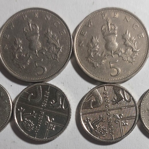 JUNGTINĖ KARALYSTĖ 5 PENSŲ LOTAS 8 VNT.